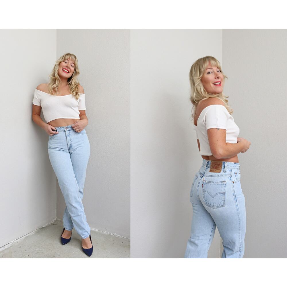 1990's Vintage Levi's 550 Light Wash Jeans ~ Women's XXS to XS 26" to 27" Waist